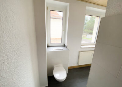 4 Zimmer Wohnung Bad / Toilette